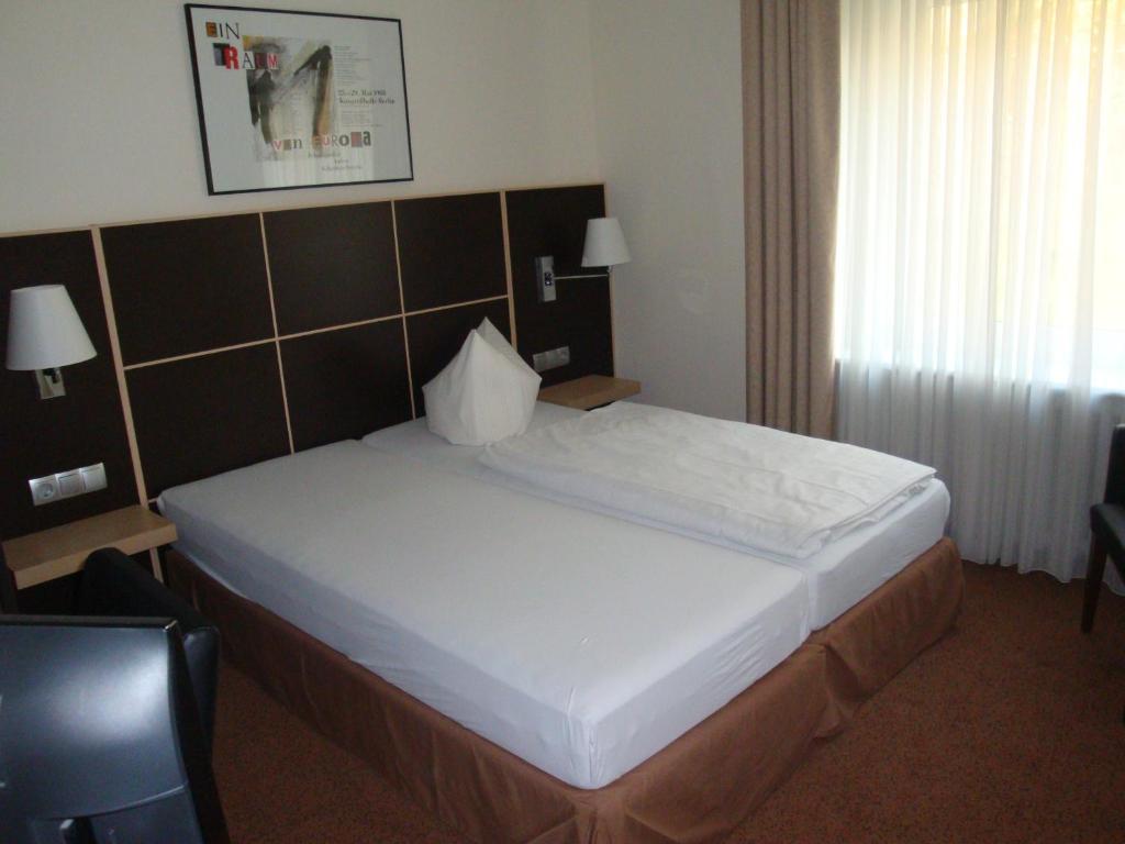 Hotel Landhaus Schlachtensee Berlin Oda fotoğraf